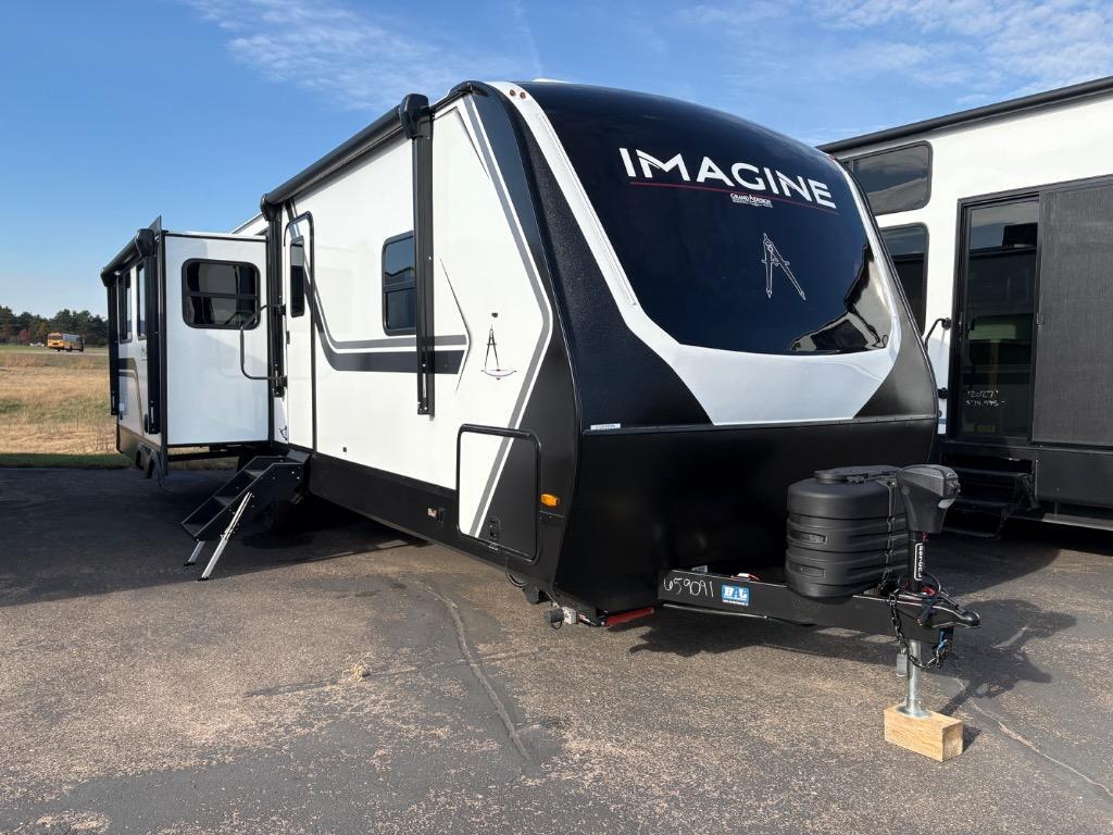 2027 Grand Design Imagine 2970RL in arkansaw WI