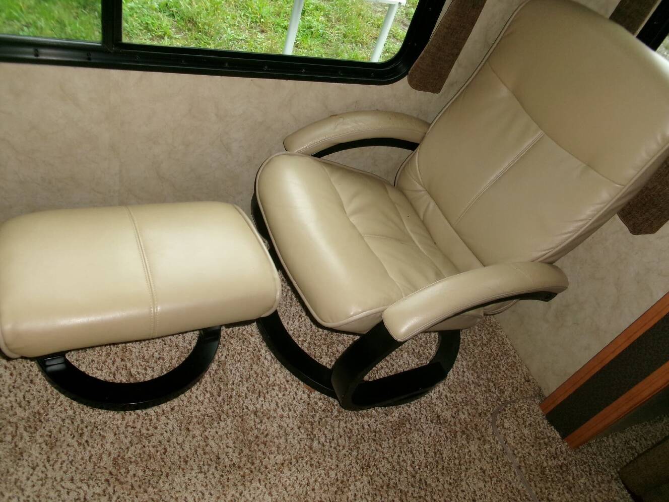 A photo of this 2012 Yellowstone Rv Canyon Trail 30FSES