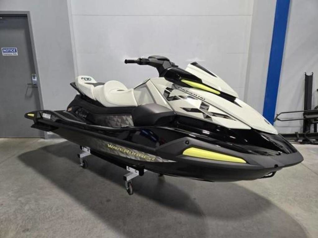 2026 Yamaha Waverunners VX Cruiser® HO with Audio in bellflower CA