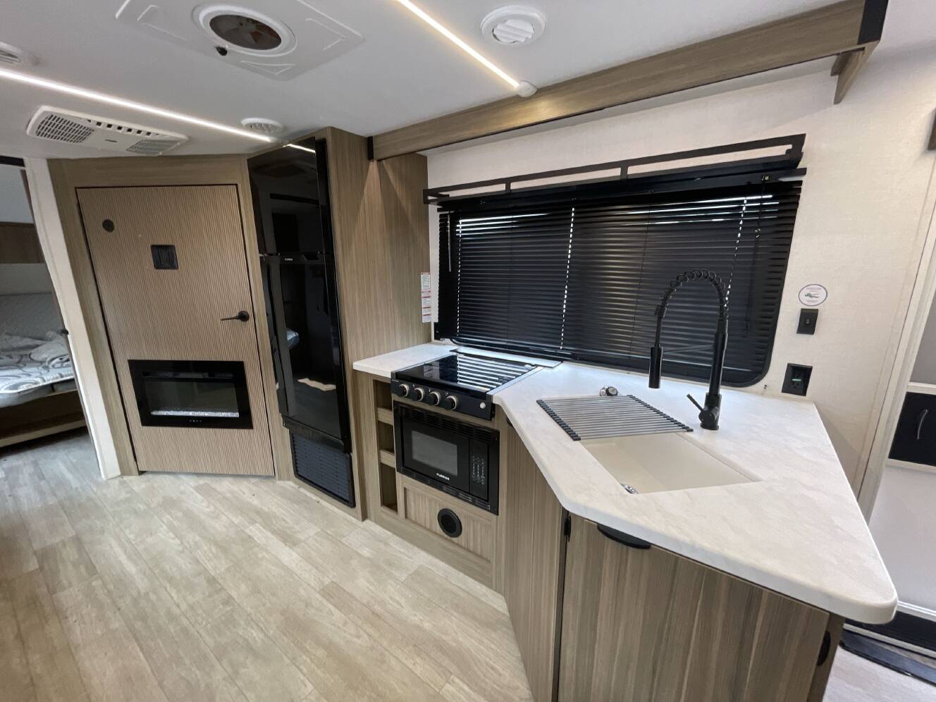 A photo of this 2025 Forest River SALEM CRUISE LITE 26ICE