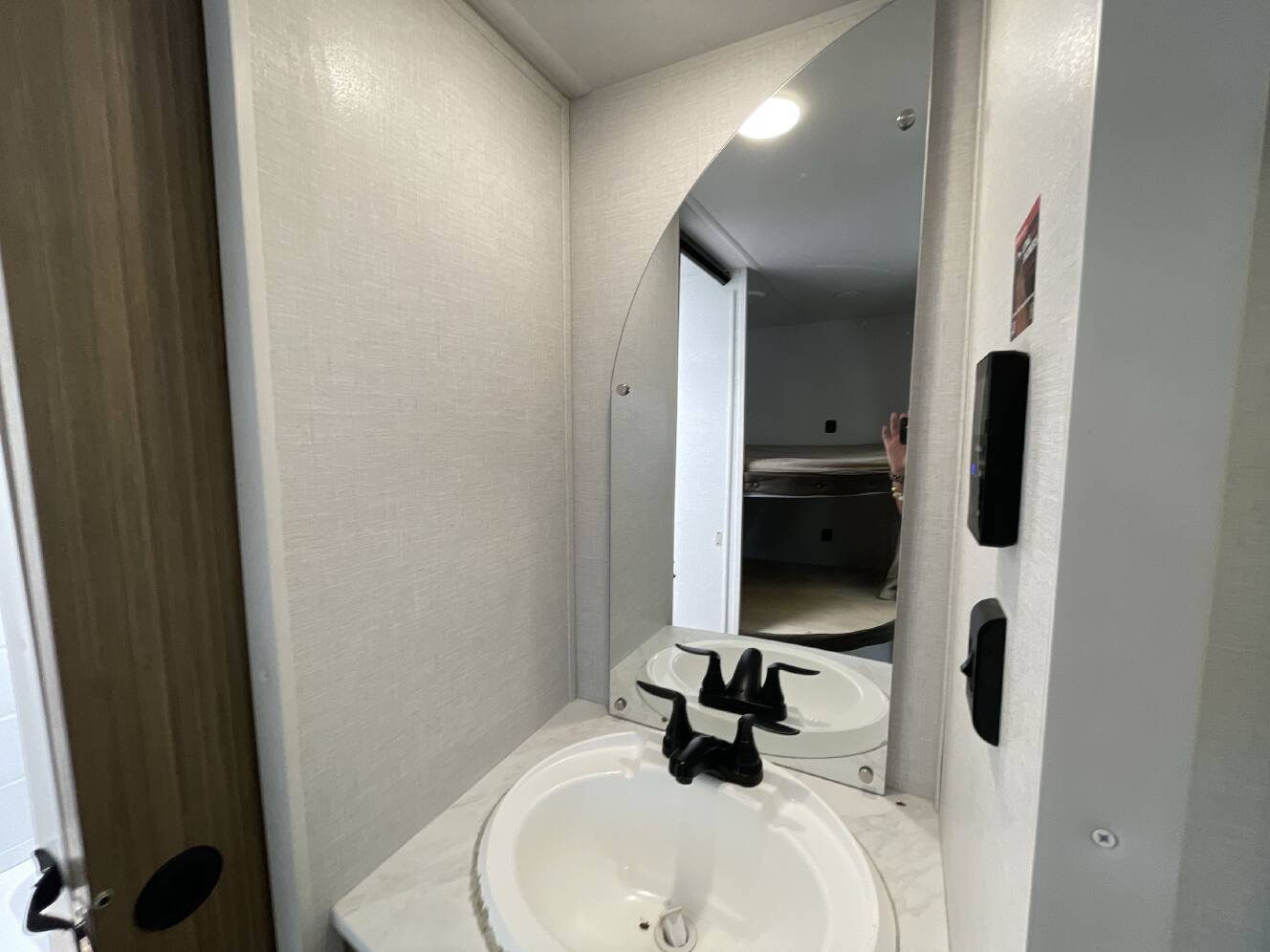 A photo of this 2025 Forest River SALEM CRUISE LITE 26ICE