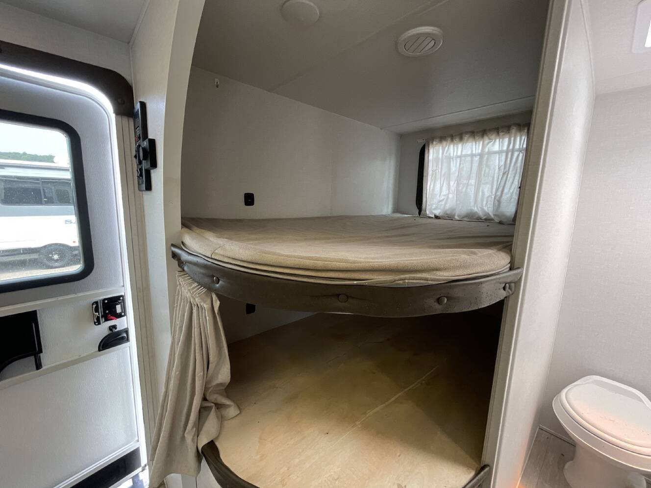 A photo of this 2025 Forest River SALEM CRUISE LITE 26ICE