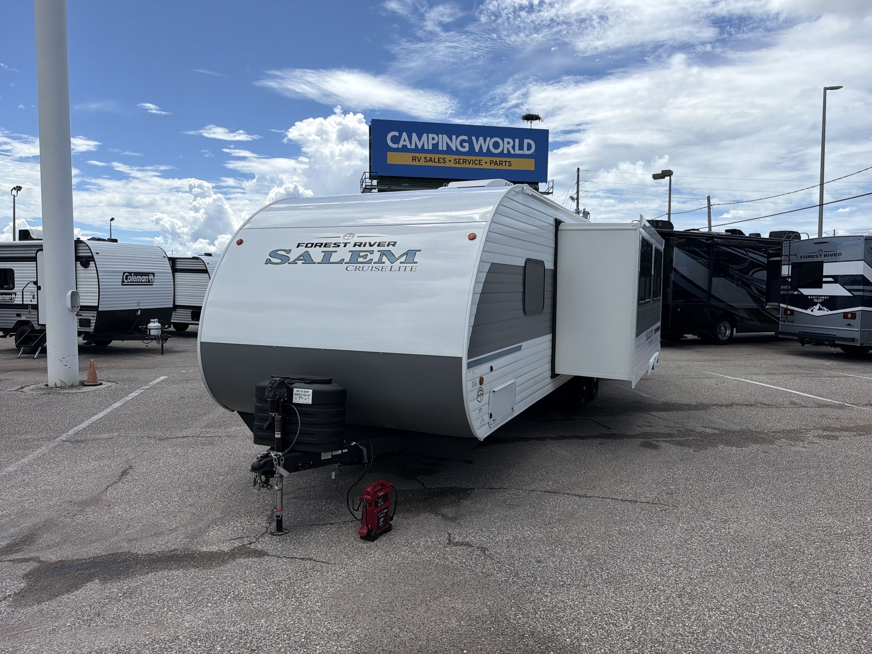 2027 Forest River SALEM CRUISE LITE 273QBXL in holiday FL
