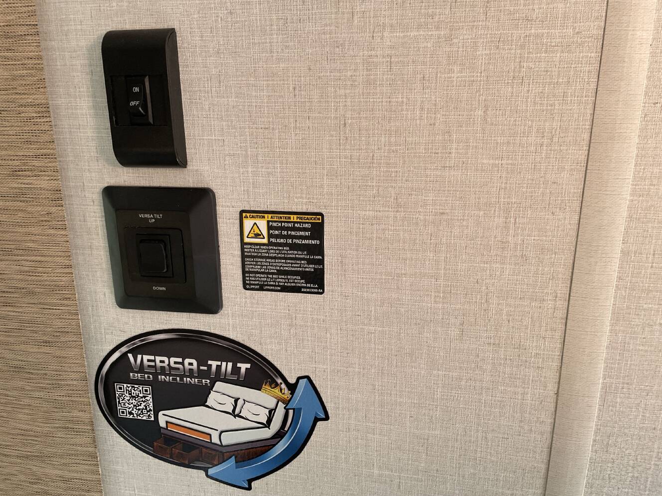 A photo of this 2025 Forest River SALEM CRUISE LITE 261BHXL