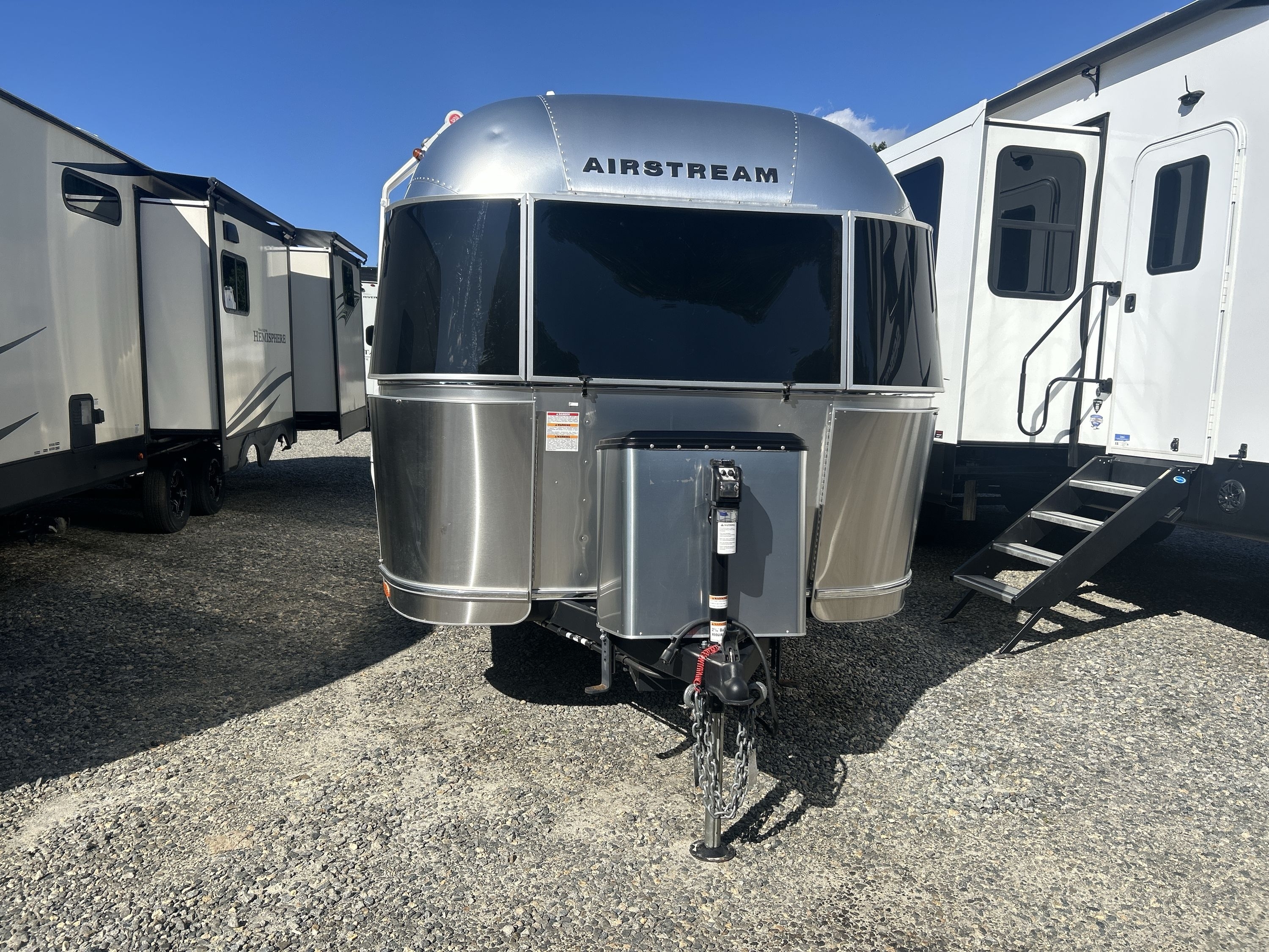 2024 Airstream CARAVEL 20FB in thornburg VA