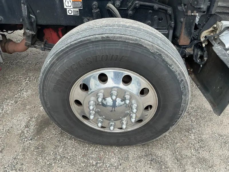 2020 PETERBILT 389