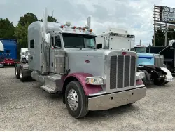 2020 PETERBILT 389