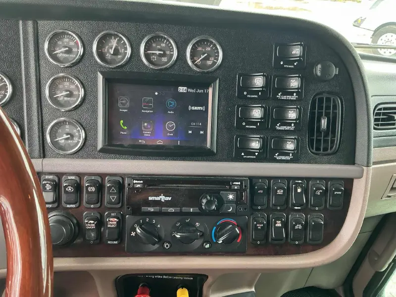 2020 PETERBILT 389