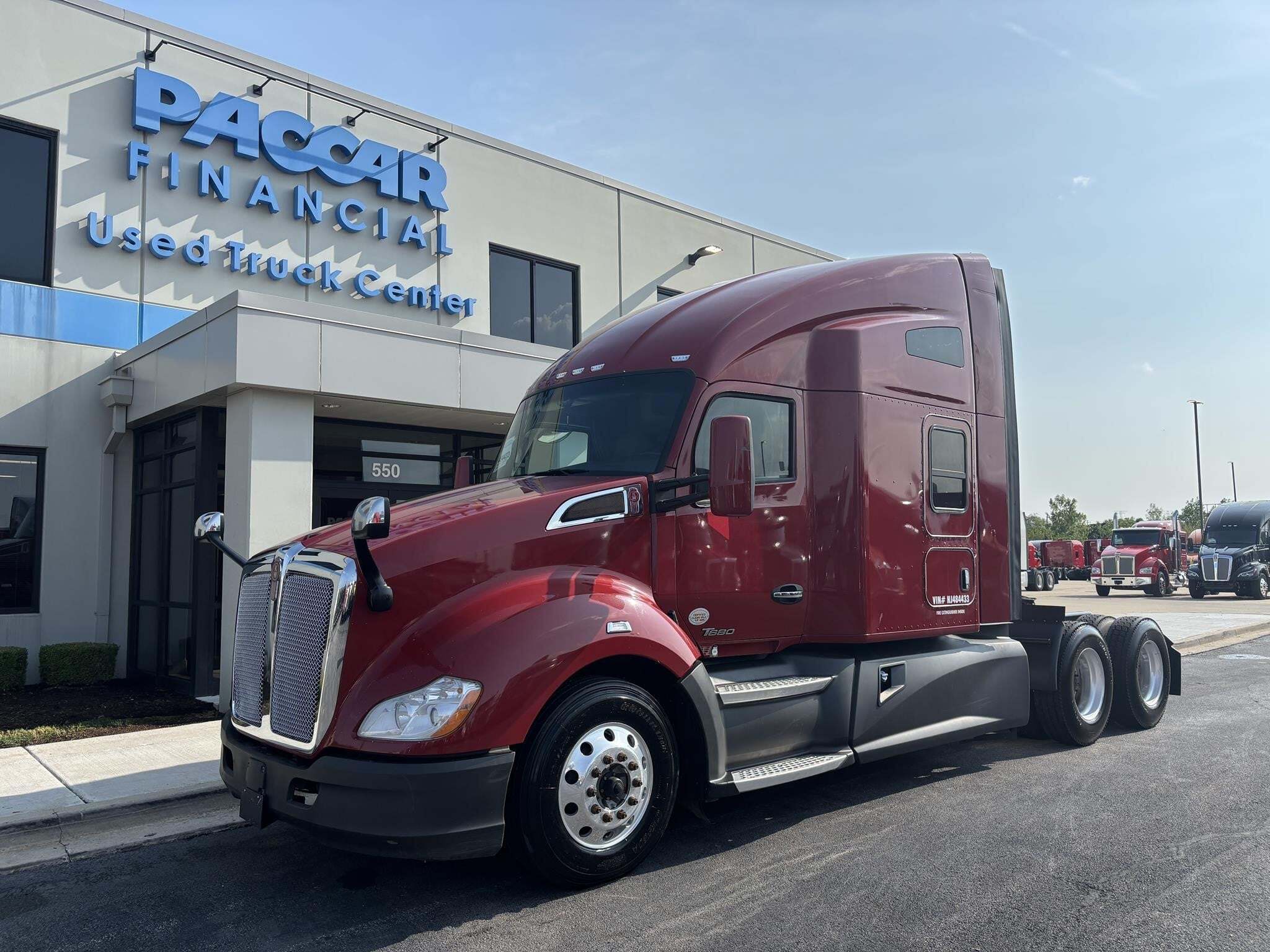 2022 KENWORTH T680 in Minooka, IL