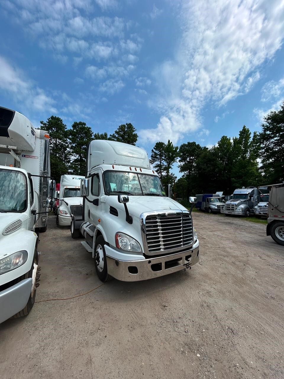 2018 FREIGHTLINER CASCADIA 113 in Atlanta, GA