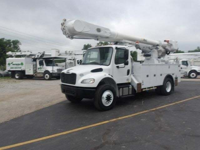 2020 FREIGHTLINER BUSINESS CLASS M2 106 in Fort Wayne, IN