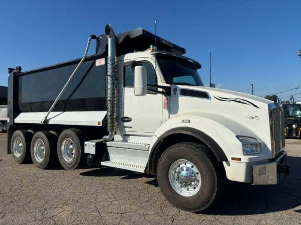 2026 KENWORTH T880 in Chatham, VA