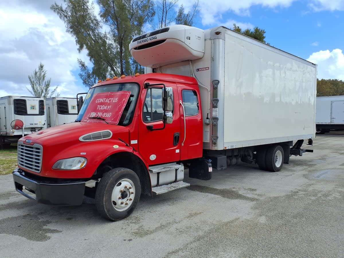 2016 FREIGHTLINER BUSINESS CLASS M2 106 in Fort Lauderdale, FL