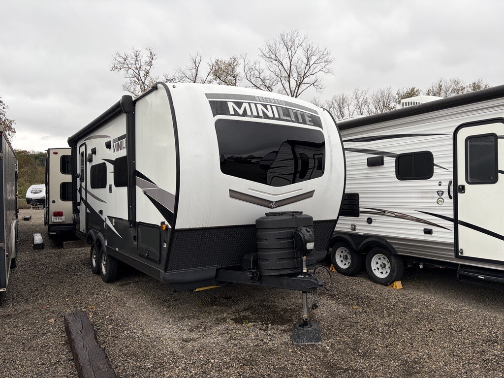 2024 Forest River ROCKWOOD MINI LITE 2109S in monroe OH