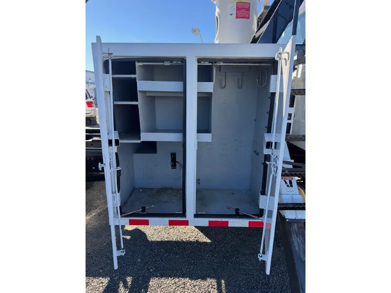 2018 FREIGHTLINER BUSINESS CLASS M2 106