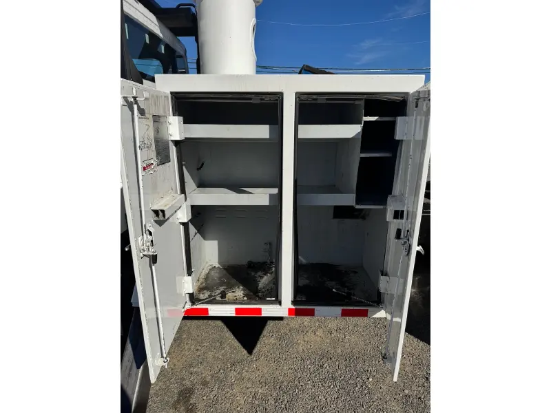 2018 FREIGHTLINER BUSINESS CLASS M2 106