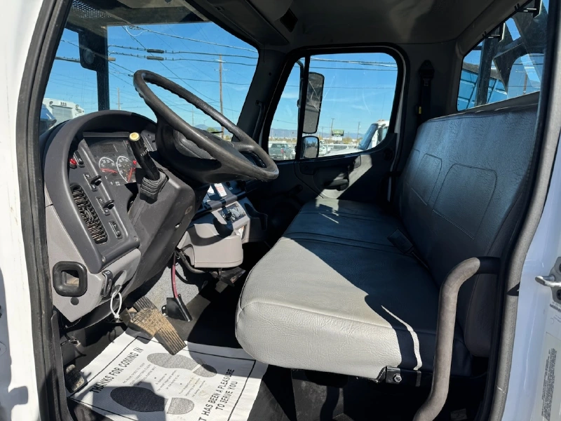 2018 FREIGHTLINER BUSINESS CLASS M2 106