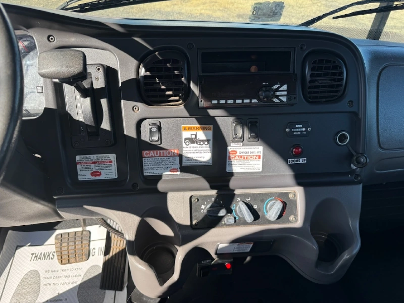 2018 FREIGHTLINER BUSINESS CLASS M2 106