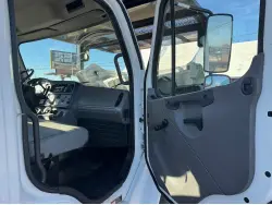 2018 FREIGHTLINER BUSINESS CLASS M2 106