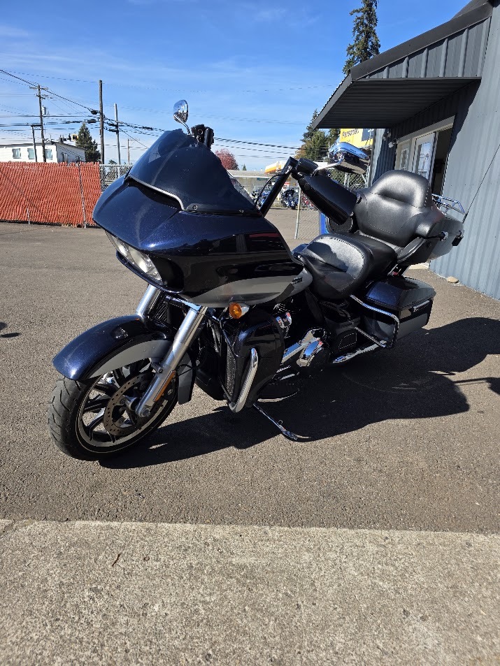 2019 Harley-Davidson ROAD GLIDE ULTRA in hubbard OR