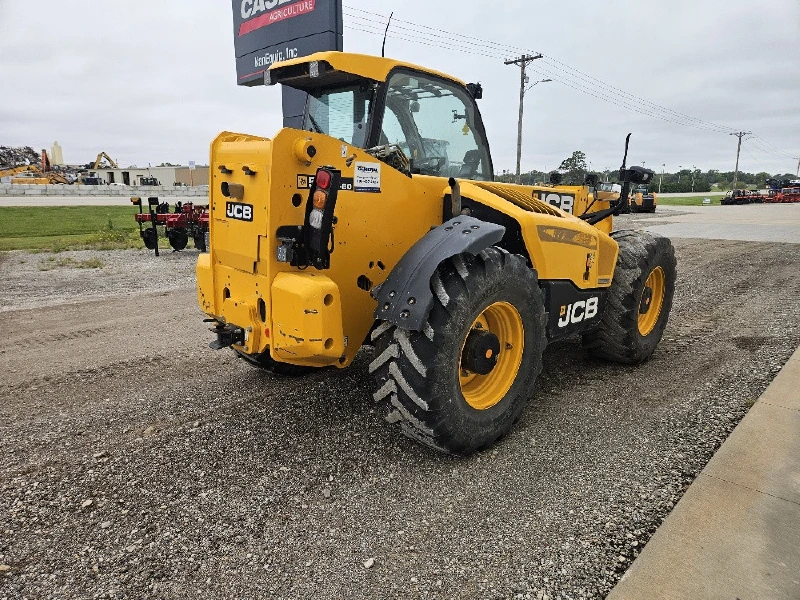 2023 JCB 560-80 Agri
