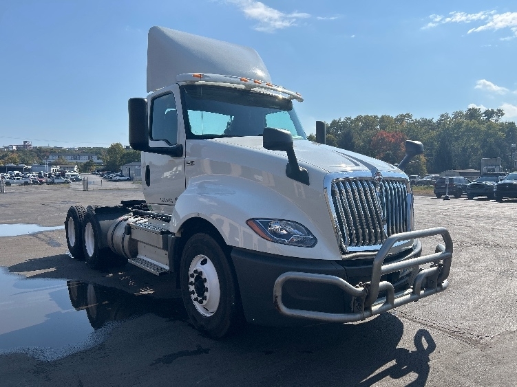 2020 INTERNATIONAL LT625 in Clearfield, PA
