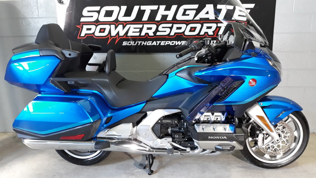 2022 Honda GOLDWING TOUR DCT TOUR DCT in Southgate, MI