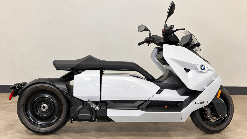 2023 BMW CE 04 Light White 04 in Miami, FL