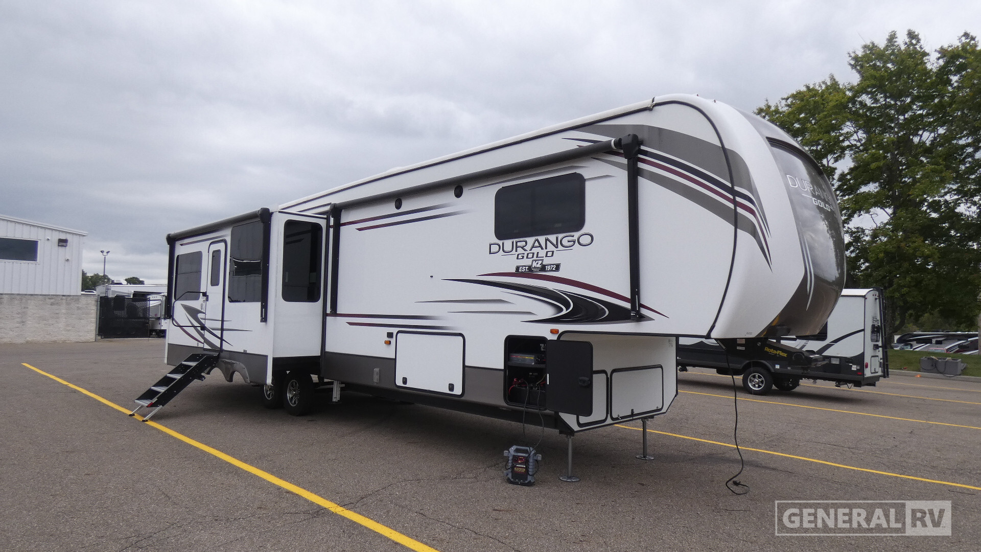2021 Kz Durango Gold G383RLT in north canton OH