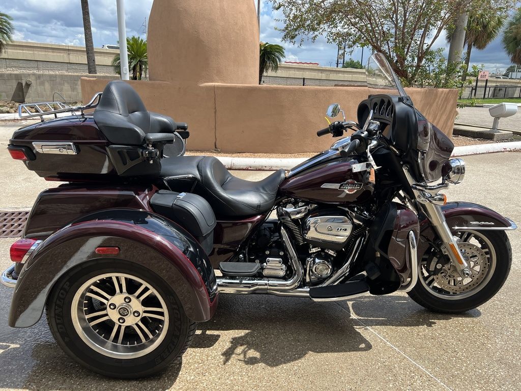 2022 Harley-Davidson® FLHTCUTG - Tri Glide® Ultra ULTRA CLASSIC in Beaumont, TX