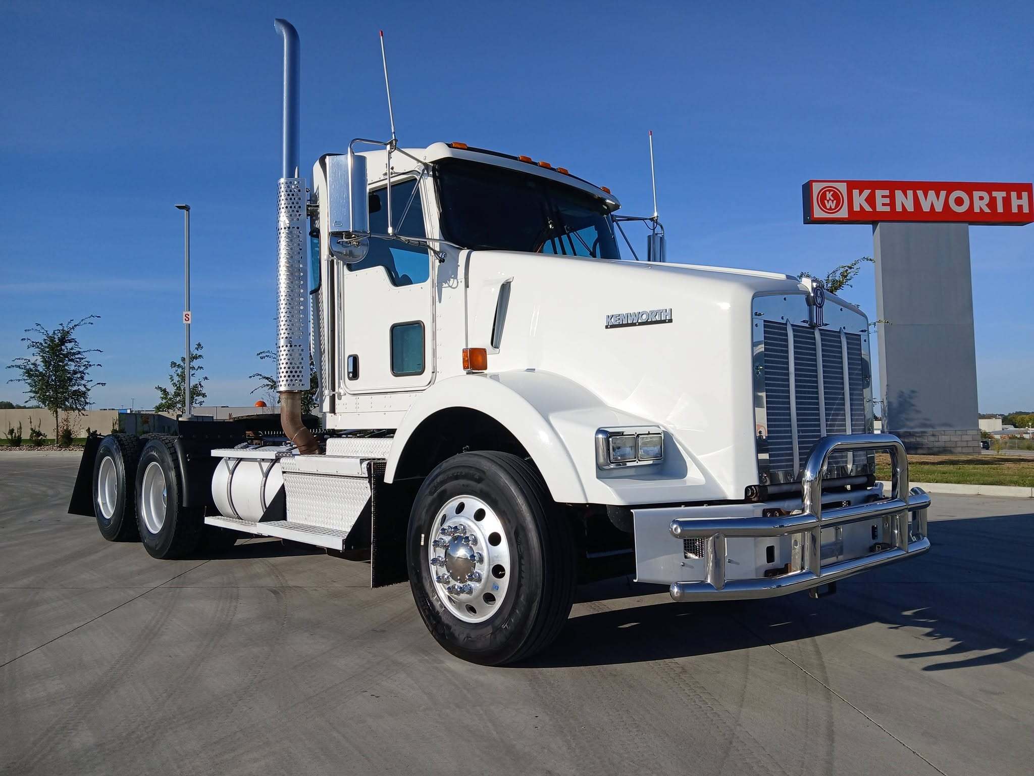 2020 KENWORTH T800 in Des Moines, IA