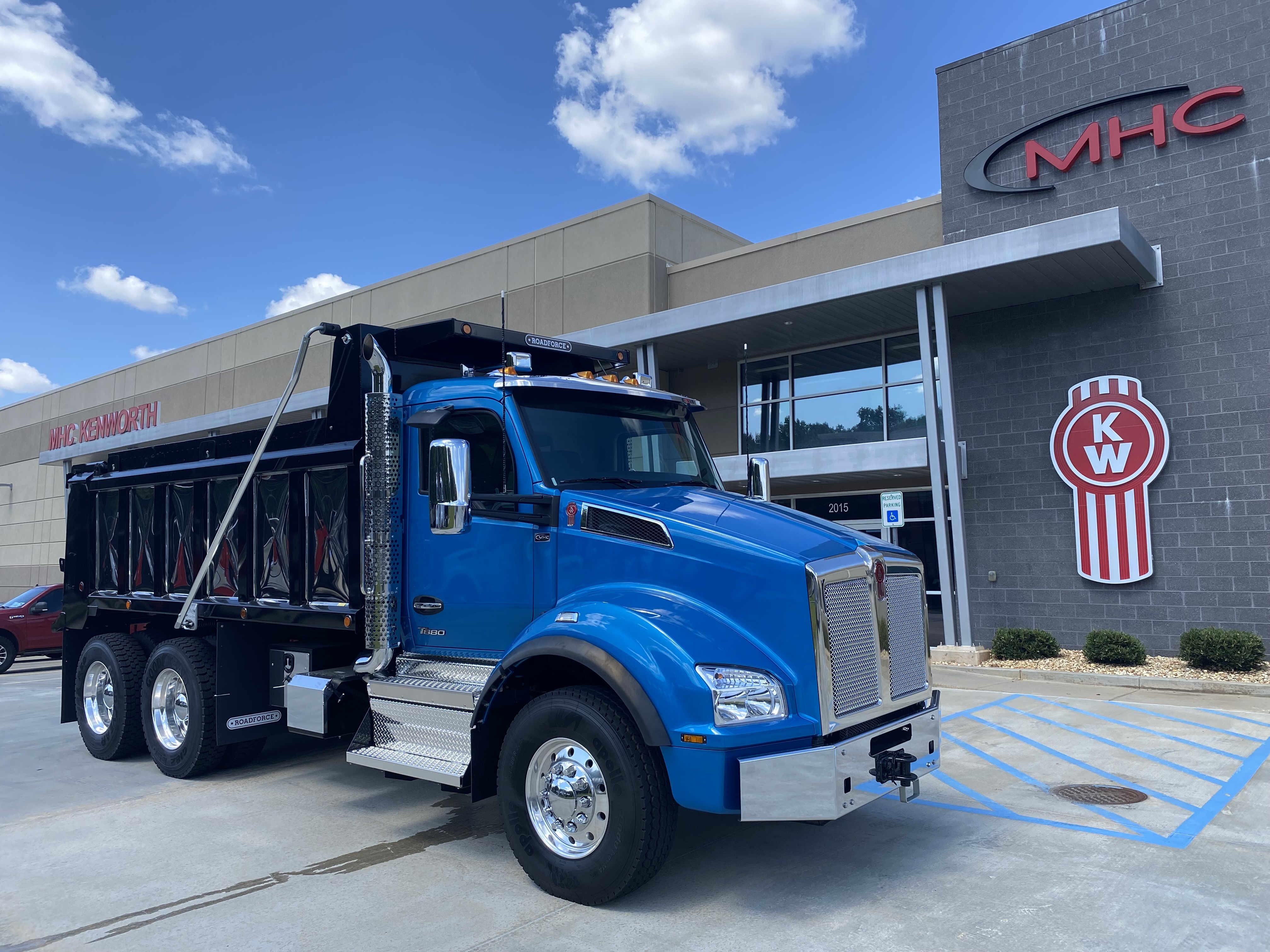 2027 KENWORTH T880 in Mcdonough, GA