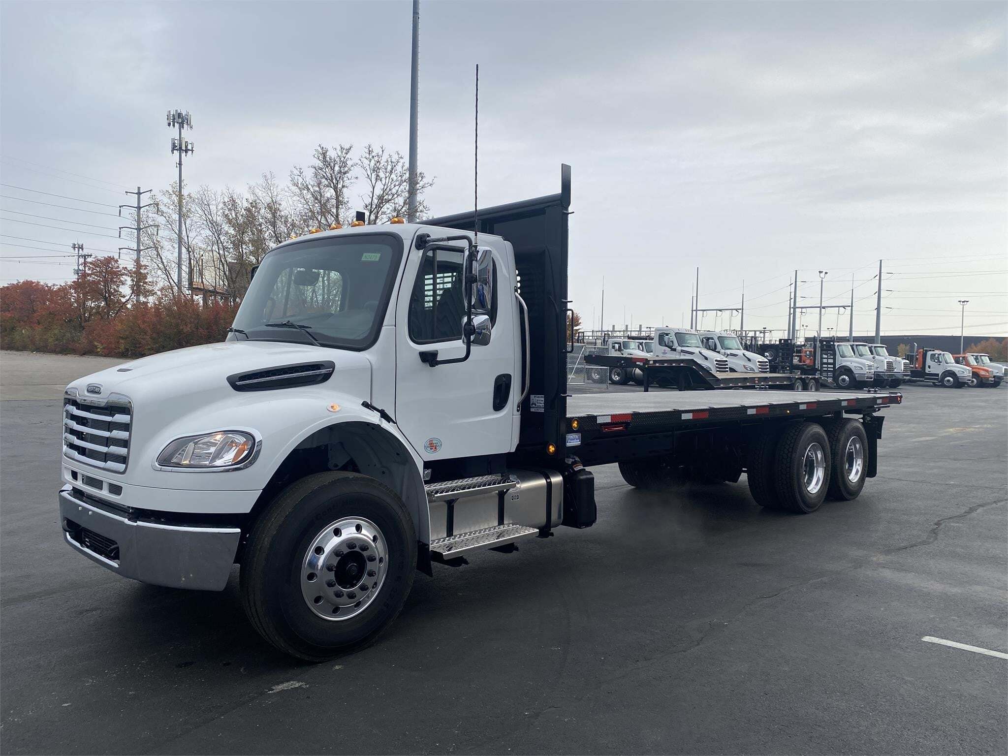 2027 FREIGHTLINER BUSINESS CLASS M2 106 PLUS in Columbus, OH