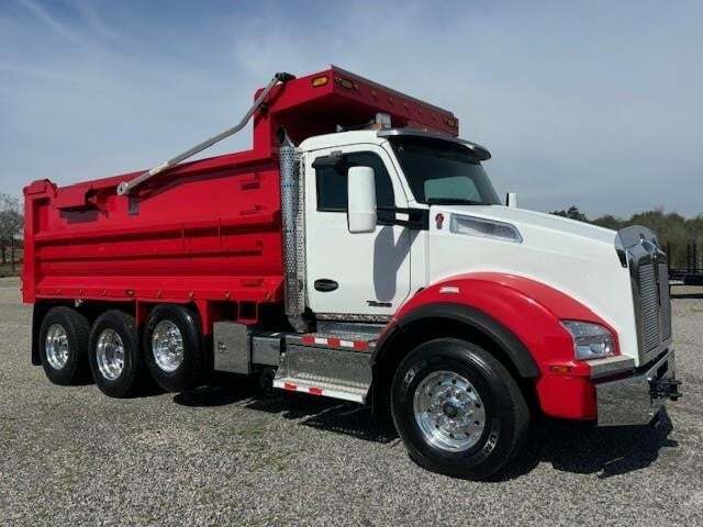 2018 KENWORTH T880 in Chatham, VA