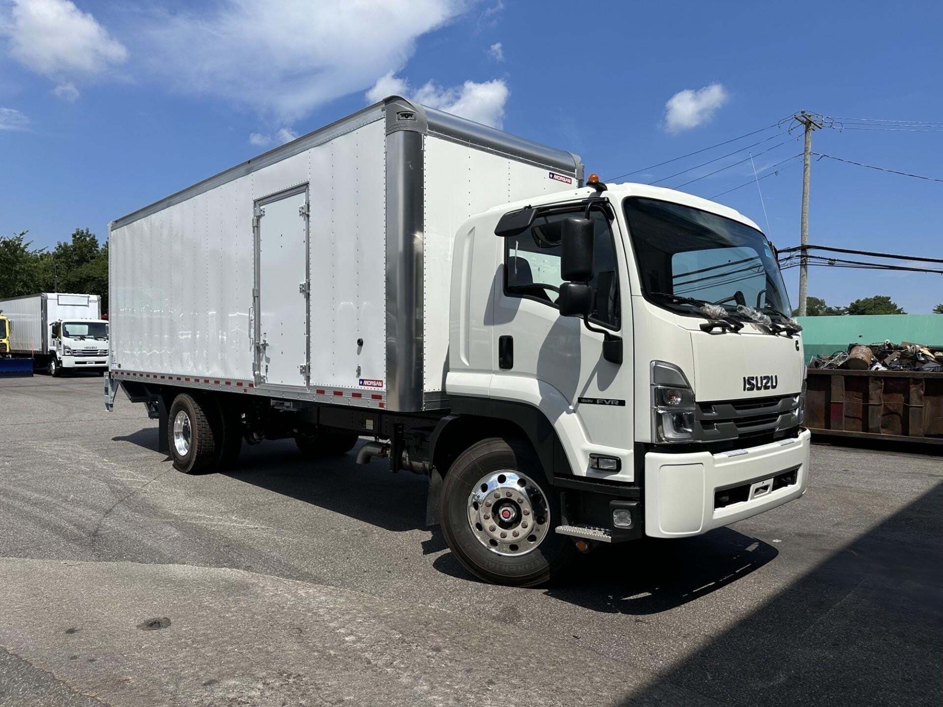 2025 ISUZU FVR in Bethpage, NY