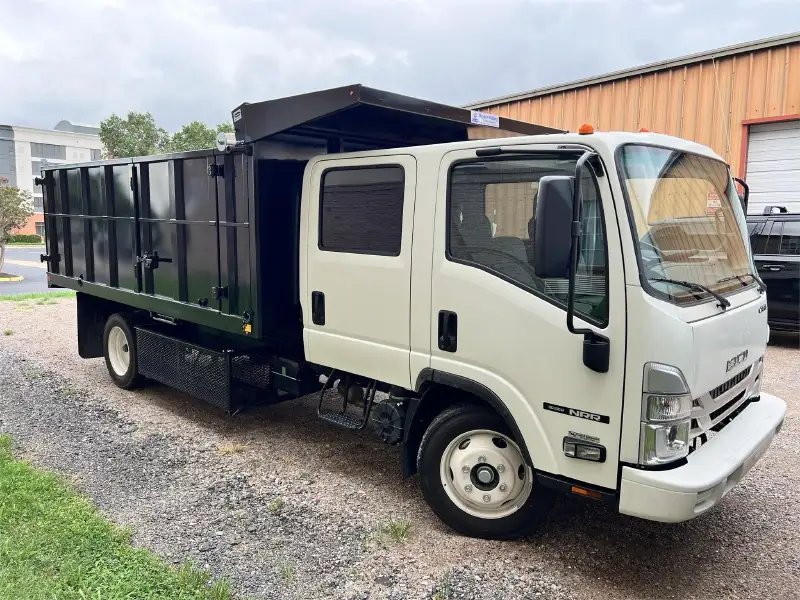 2027 ISUZU NRR