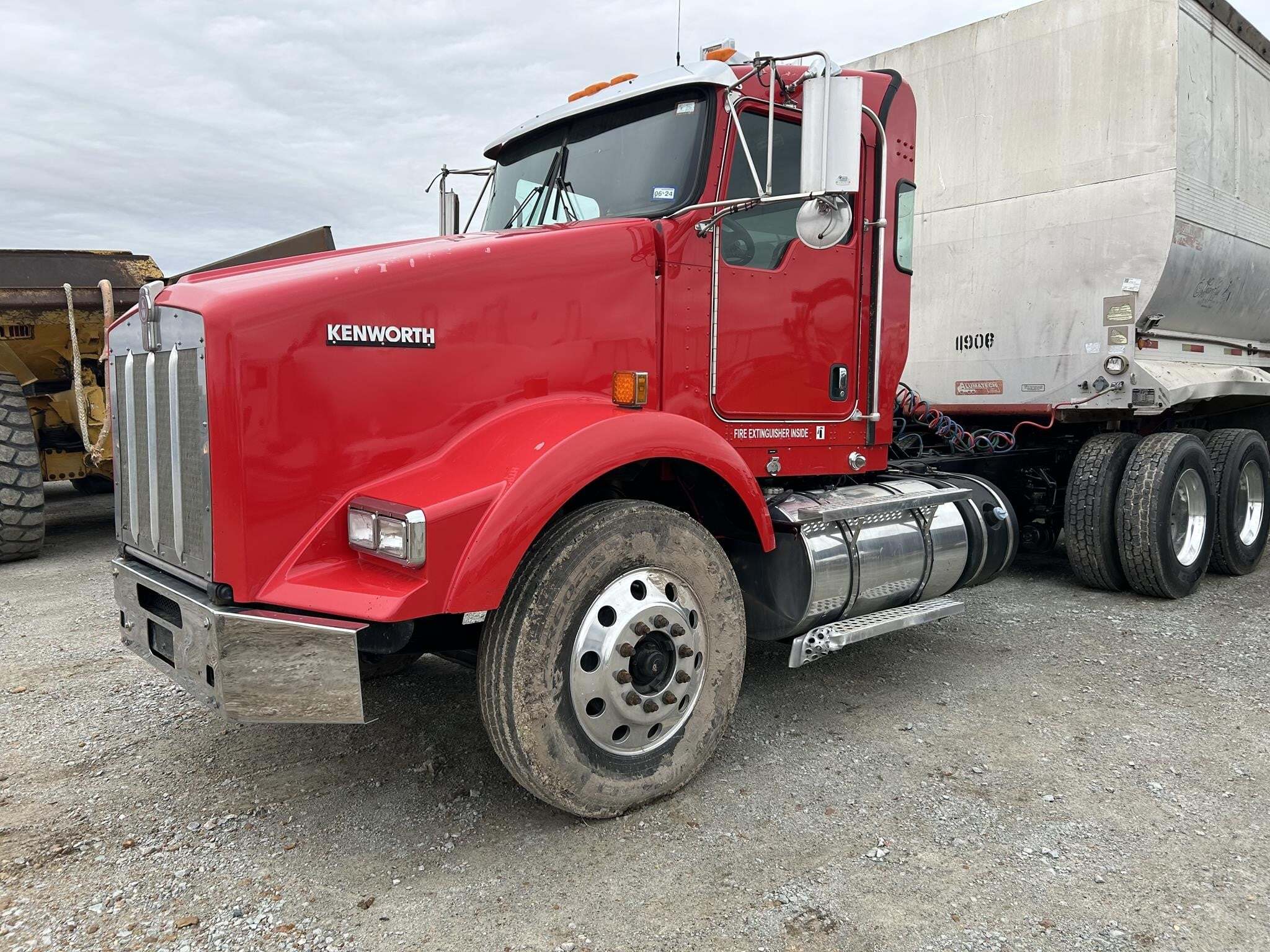 2013 KENWORTH T800 in Covington, TN