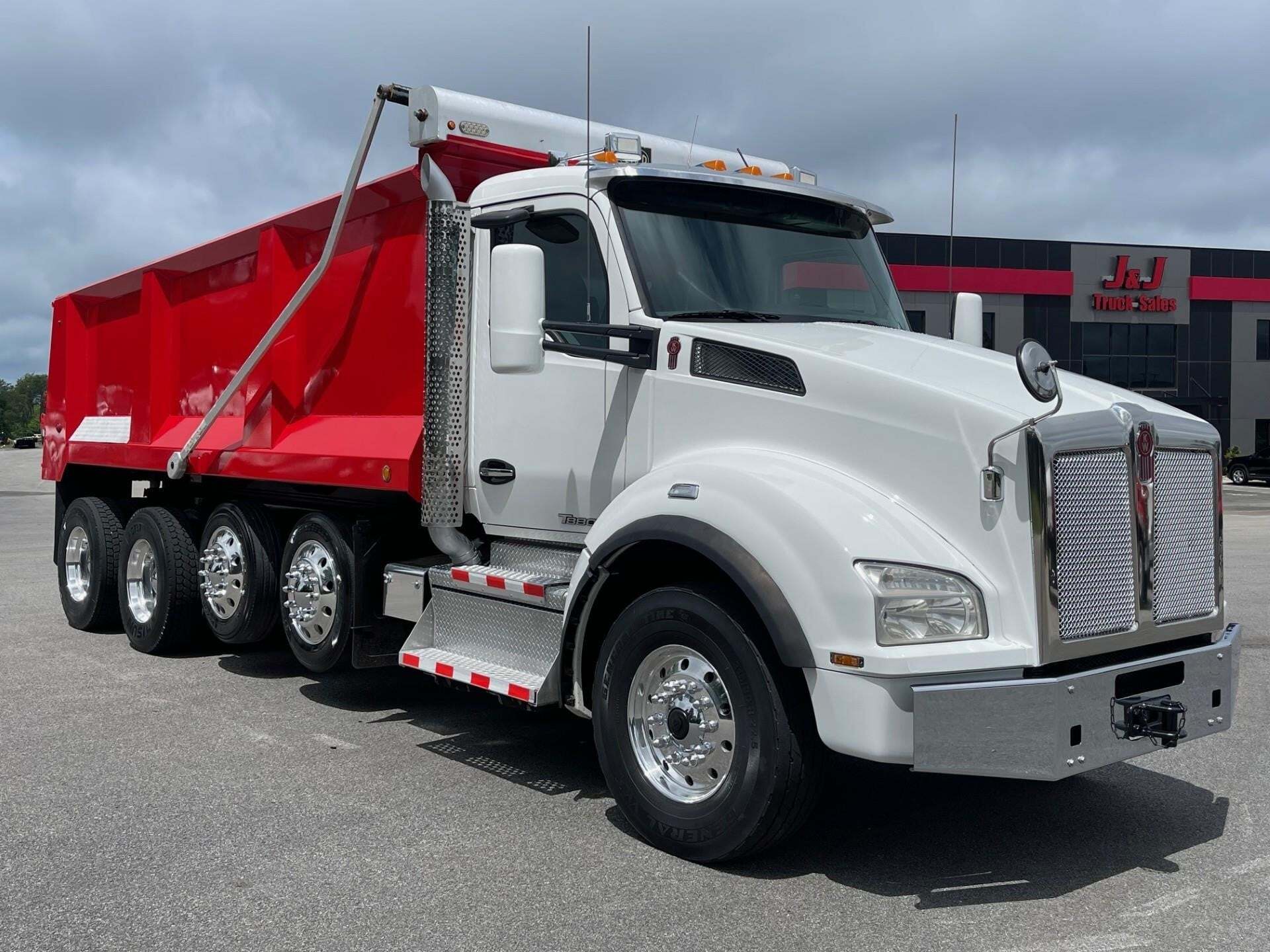 2019 KENWORTH T880 in Chatham, VA