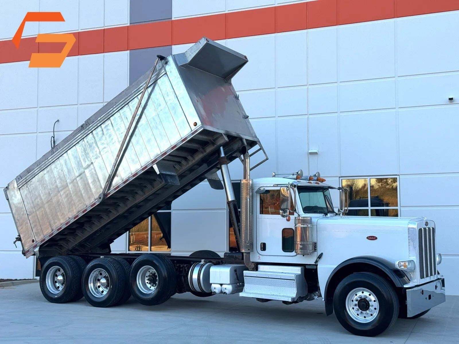 2020 PETERBILT 389 in Greer, SC