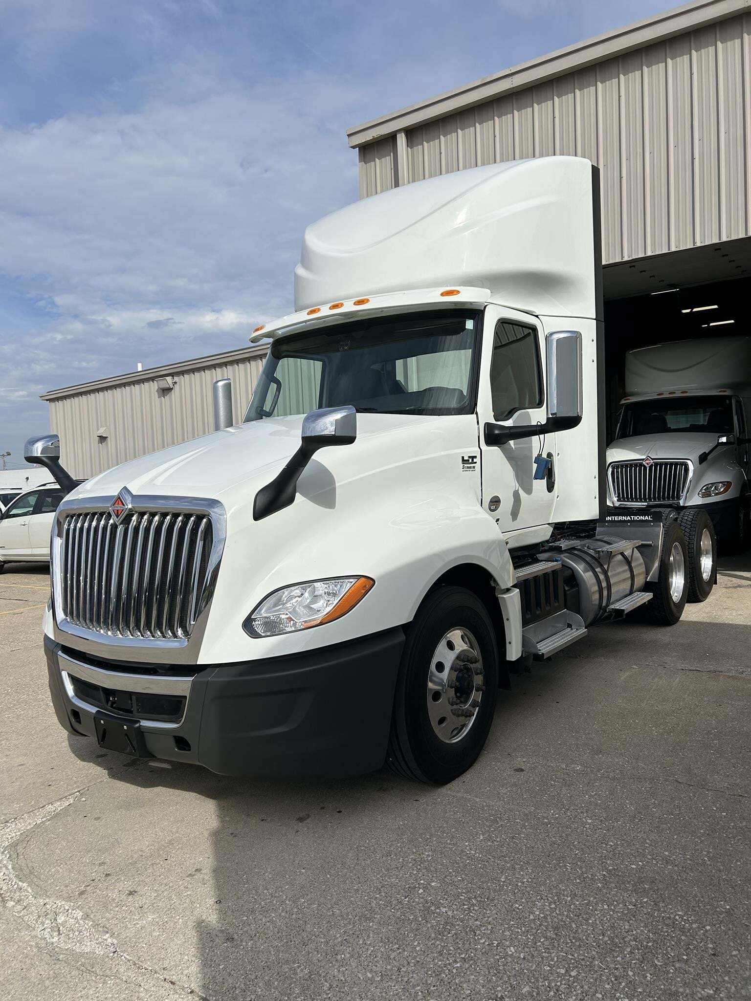 2022 INTERNATIONAL LT in Jasper, IN