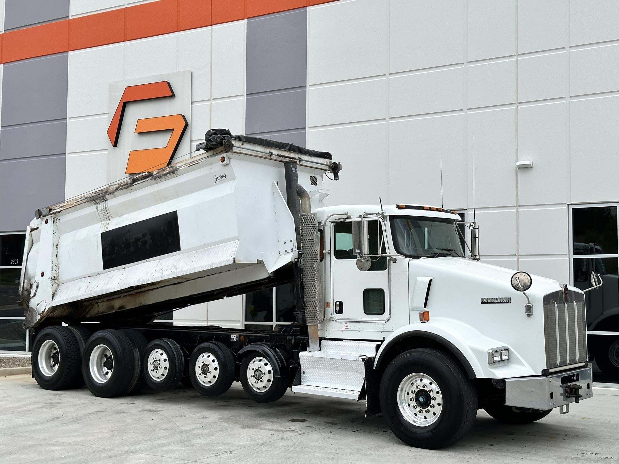 2012 KENWORTH T800 in Greer, SC