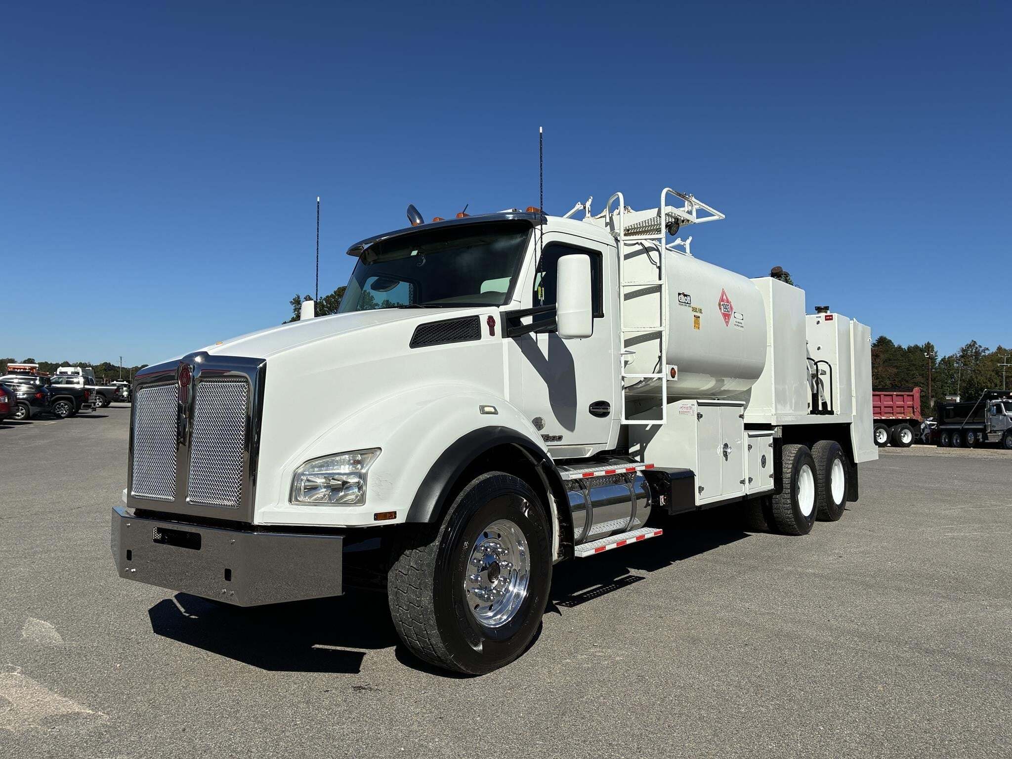 2018 KENWORTH T880 in Chatham, VA