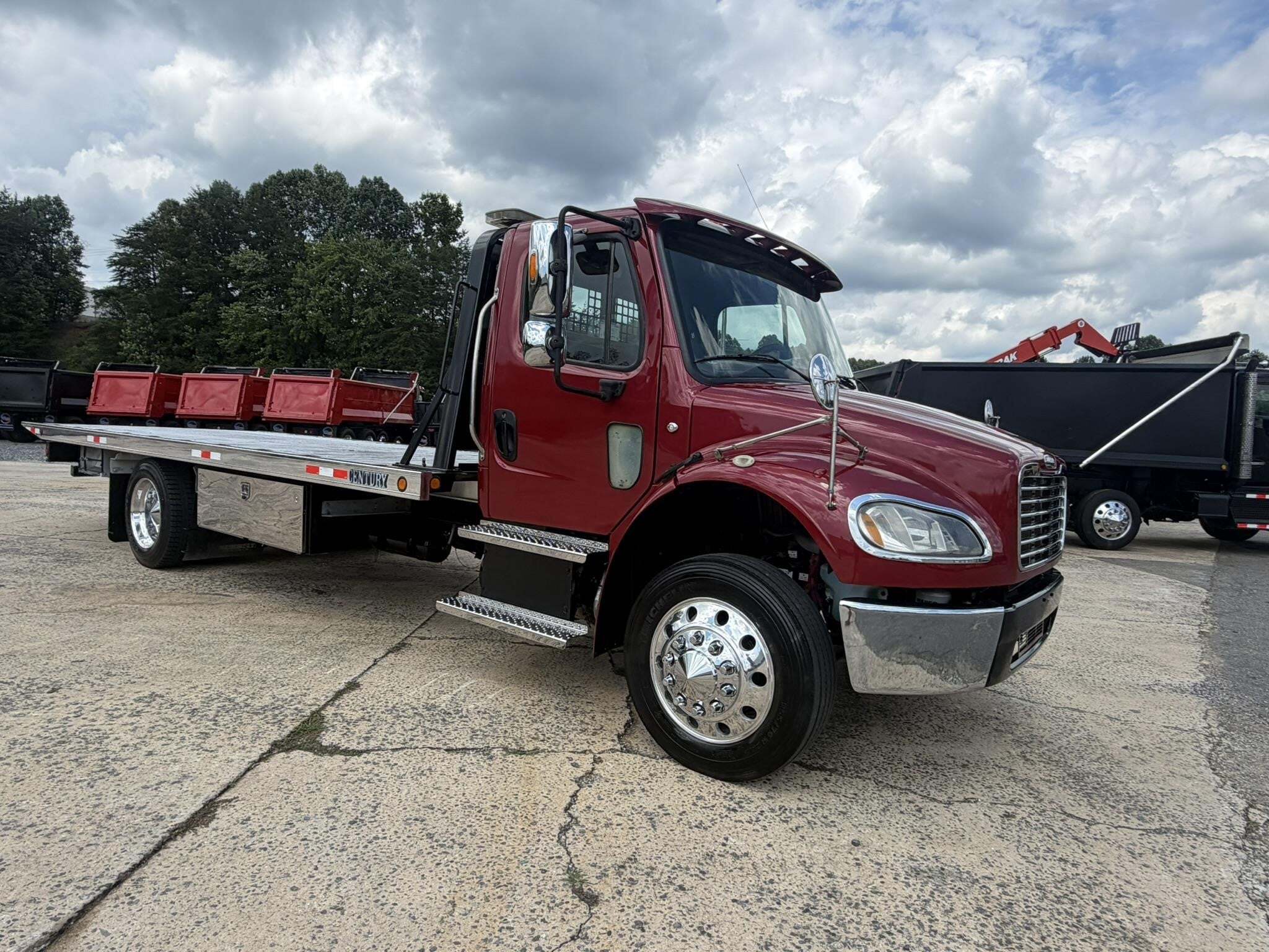 2018 FREIGHTLINER BUSINESS CLASS M2 106 in Mount Airy, NC