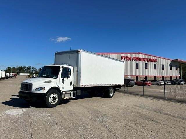 2018 FREIGHTLINER BUSINESS CLASS M2 106 in Zanesville, OH