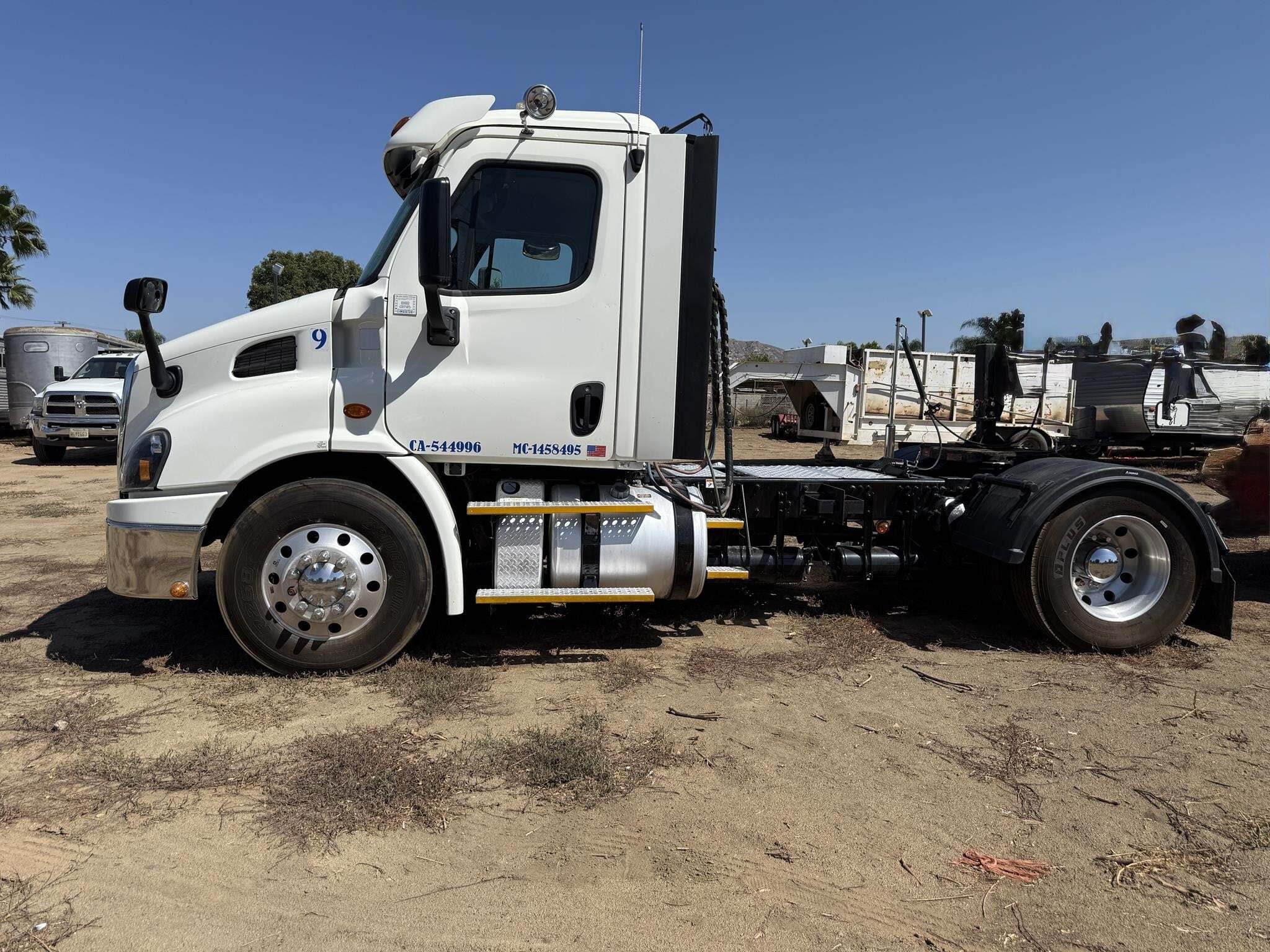 2018 FREIGHTLINER CASCADIA 113 in Santa Rosa, CA