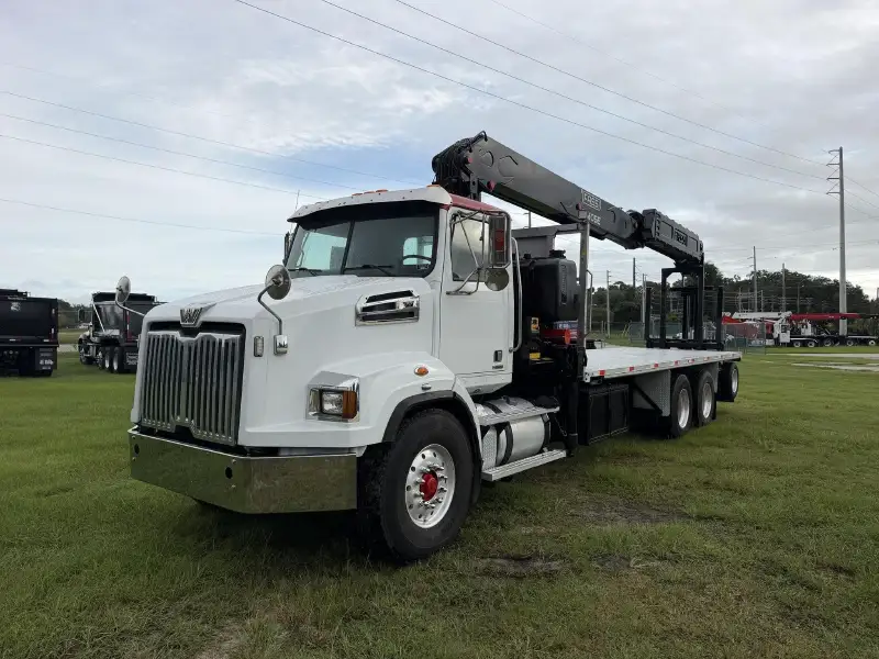 2018 WESTERN STAR 4700