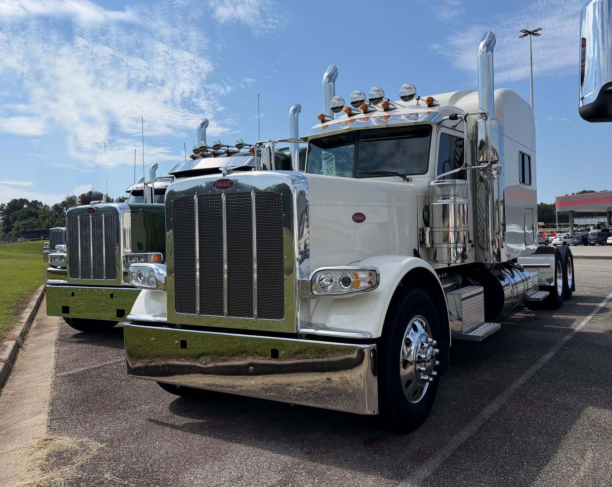 2024 PETERBILT 389 in Jackson, GA