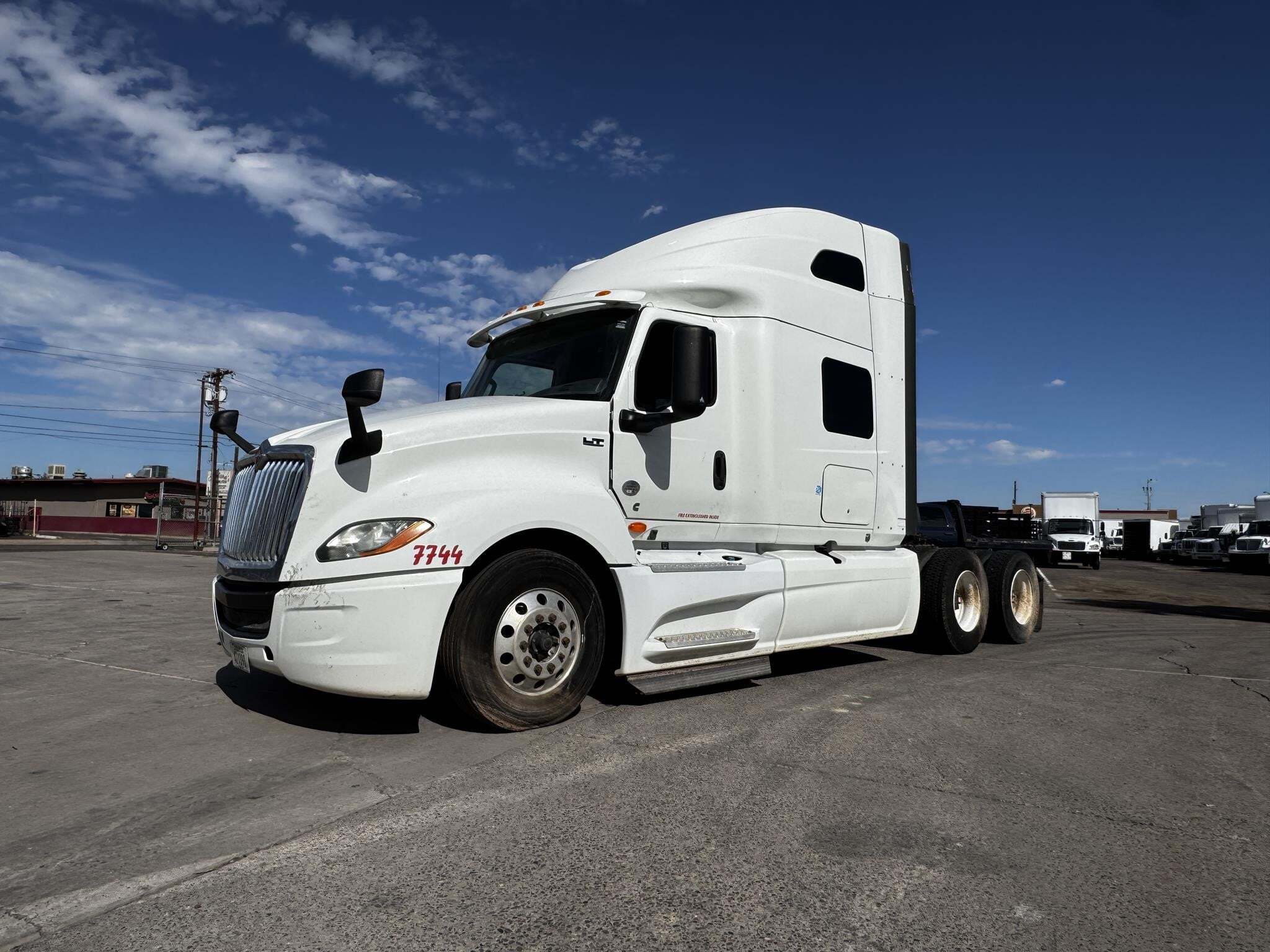 2020 INTERNATIONAL LT in Phoenix, AZ