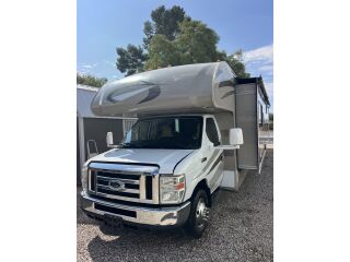 2014 THOR MOTOR COACH FOUR WINDS 31E
