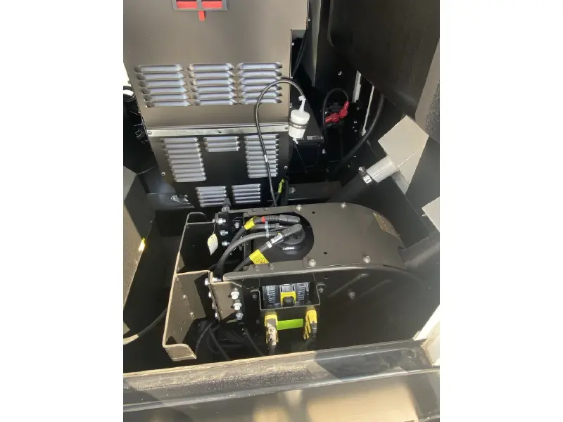 2023 JCB G220RS